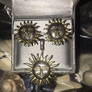 Vintage Silver Sun 🌞 Earrings&Necklace Set